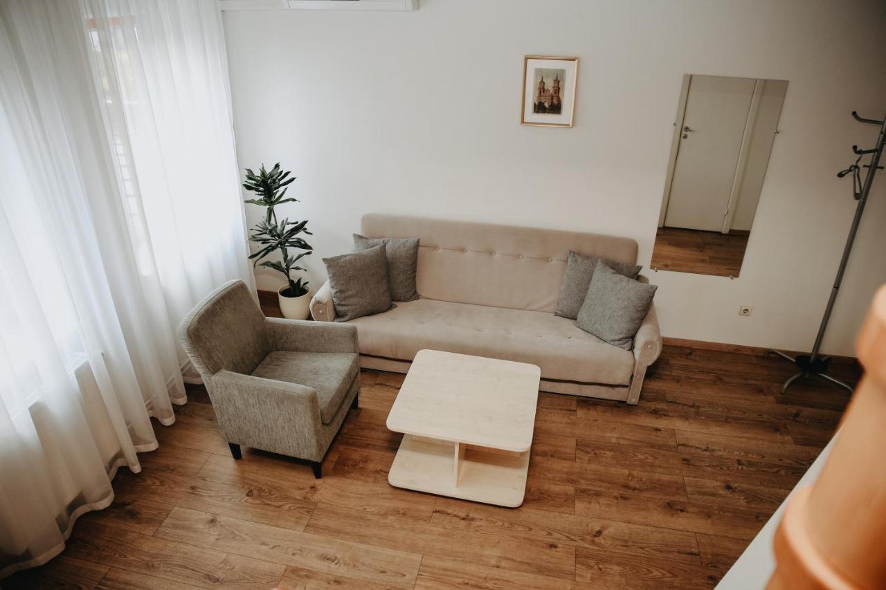 Verslo Klase-Easy To Stay Panevezys Bagian luar foto